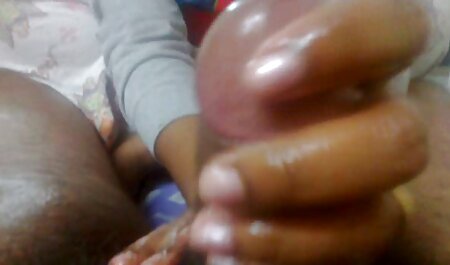 Dirty sex prof eleve Teen se masturbe et joue avec des jouets sexuelss.mp4